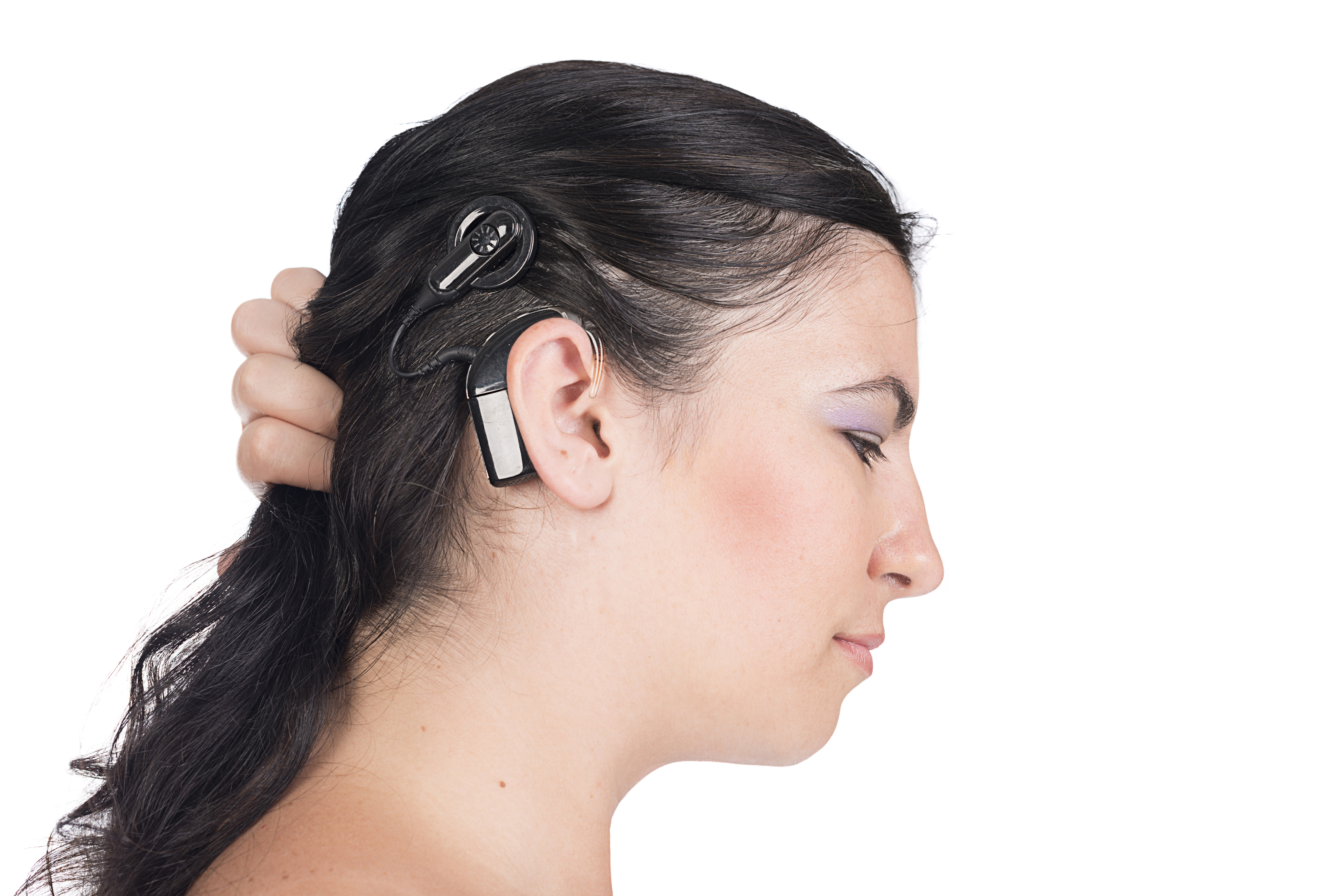 What’s the difference between a cochlear implant and a hearing aid?